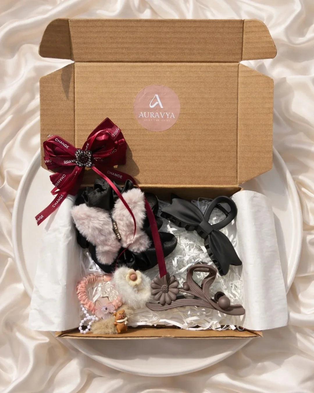 Auravya Raw Beauty Hair Accessories Gift Box
