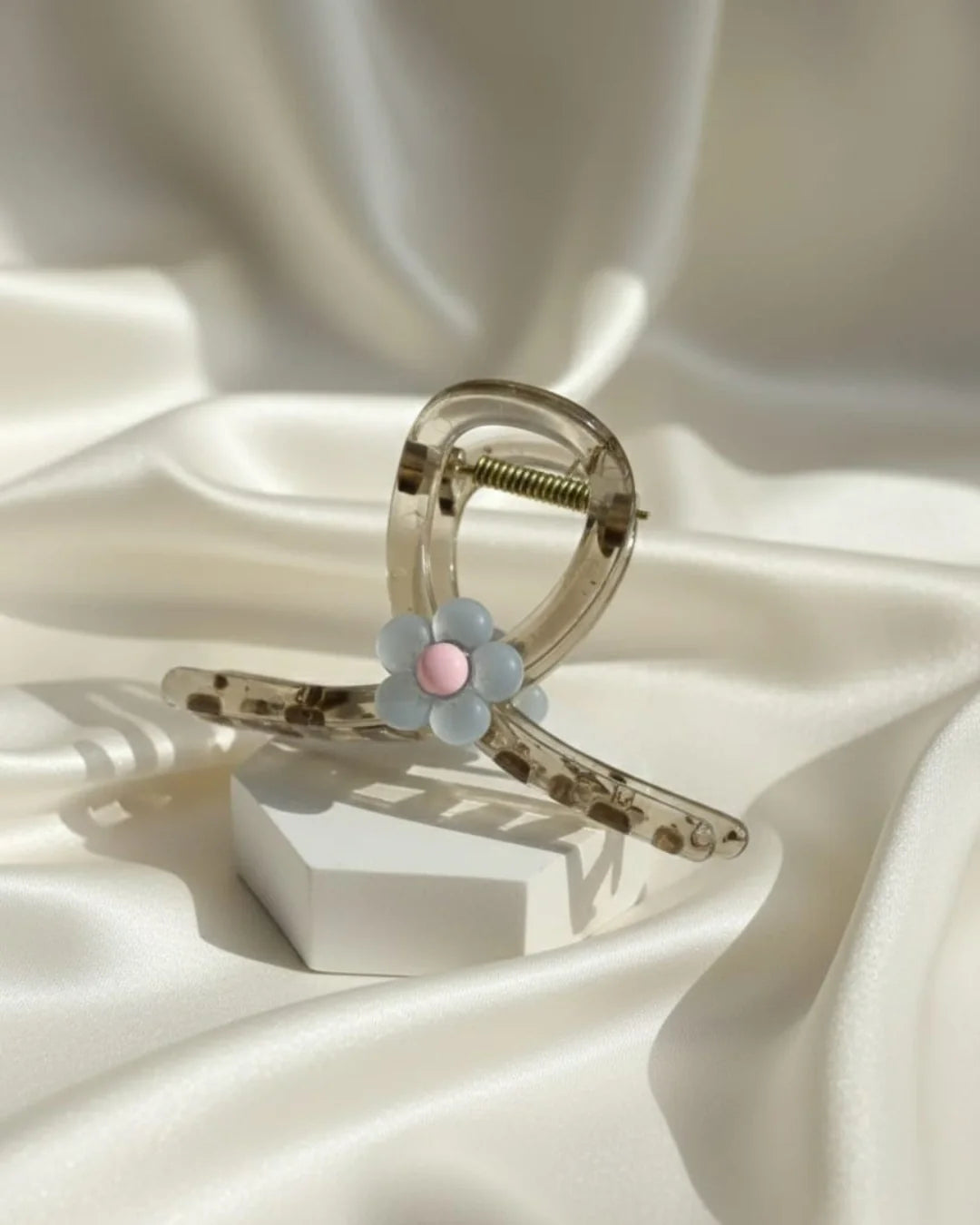 Petal Claw Clip