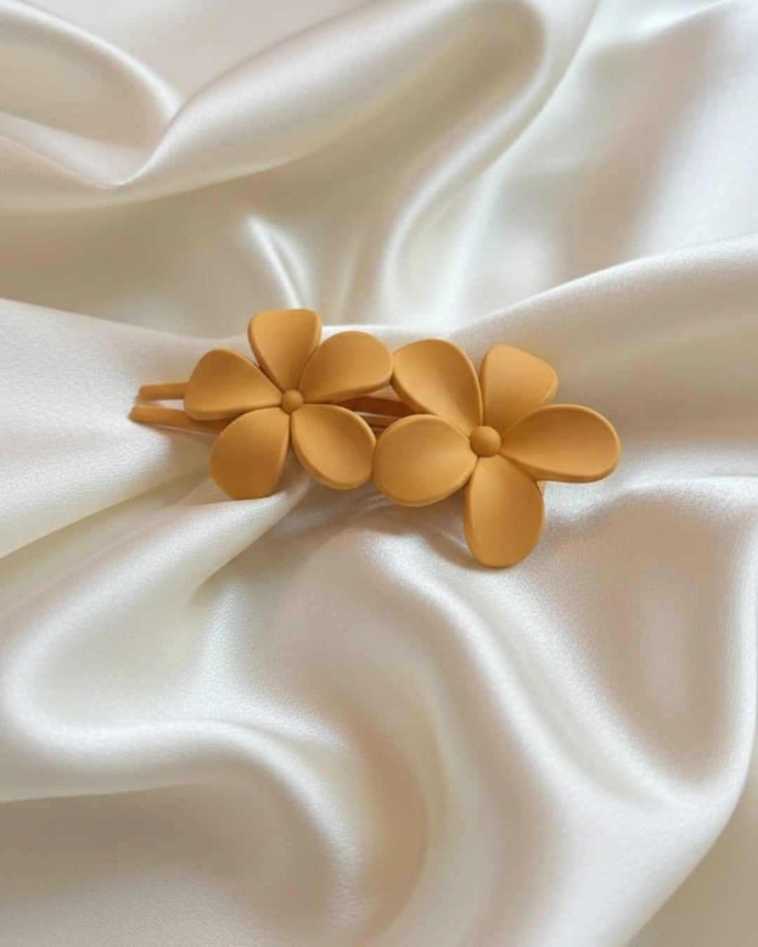 Matte Double Flower Hair Clip