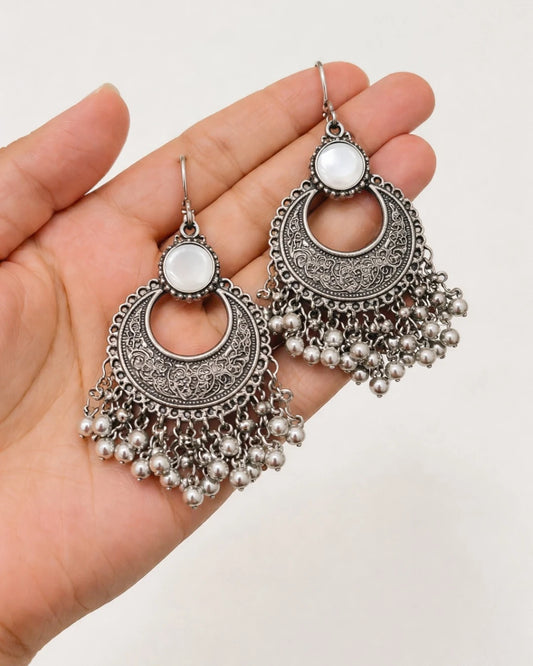 Safed Noor Chandbalis