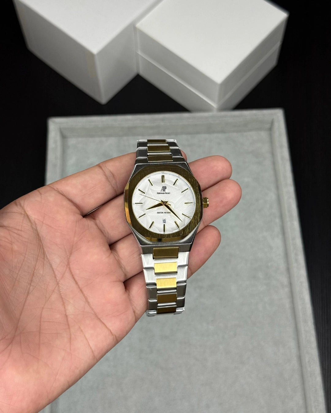 Auravya Gold Crest Classic