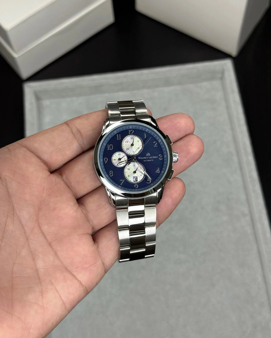 Auravya Midnight Chrono