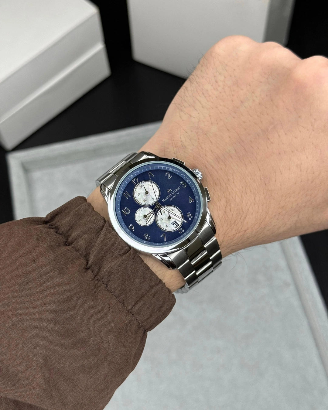 Auravya Midnight Chrono