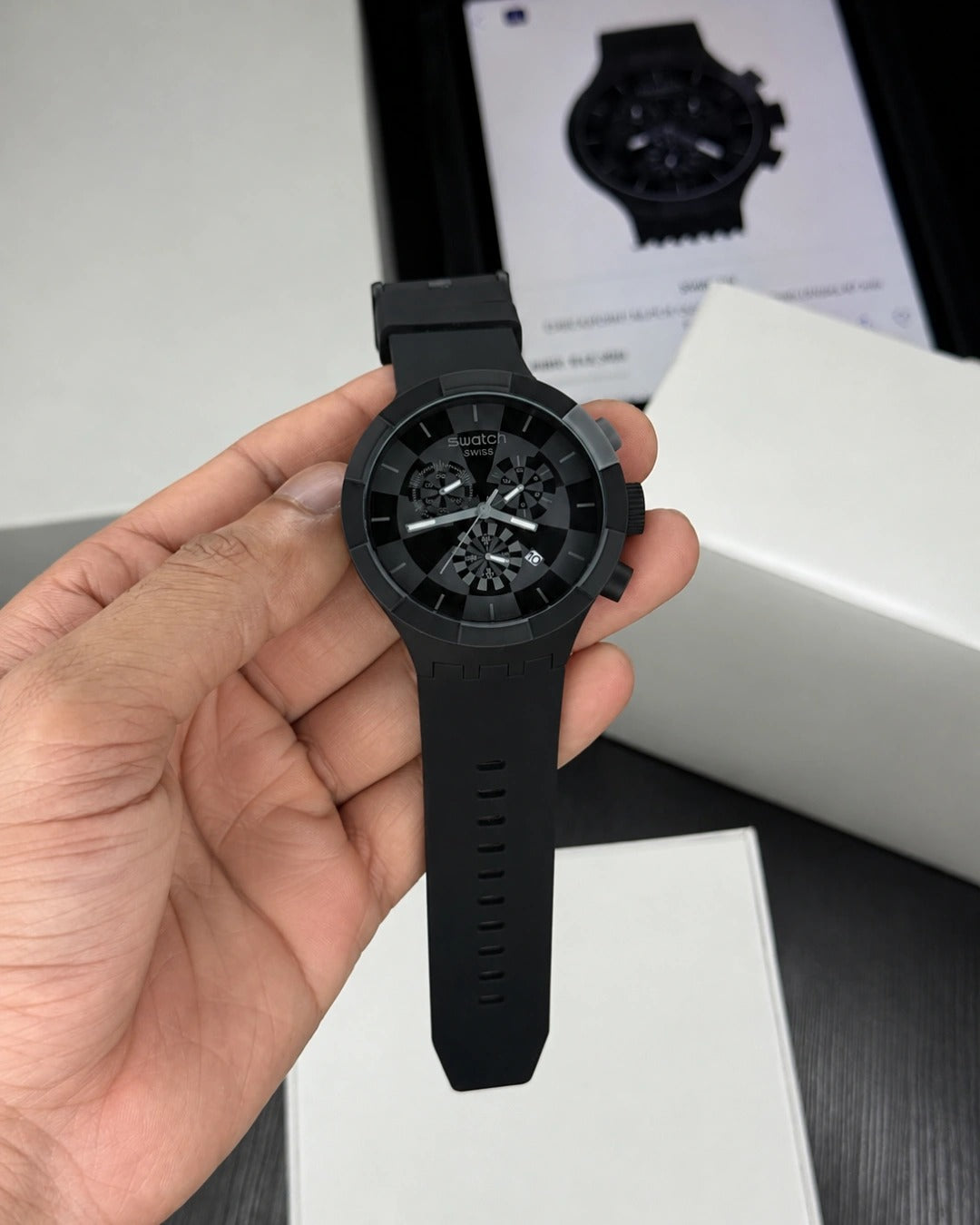 Auravya Noxen Black
