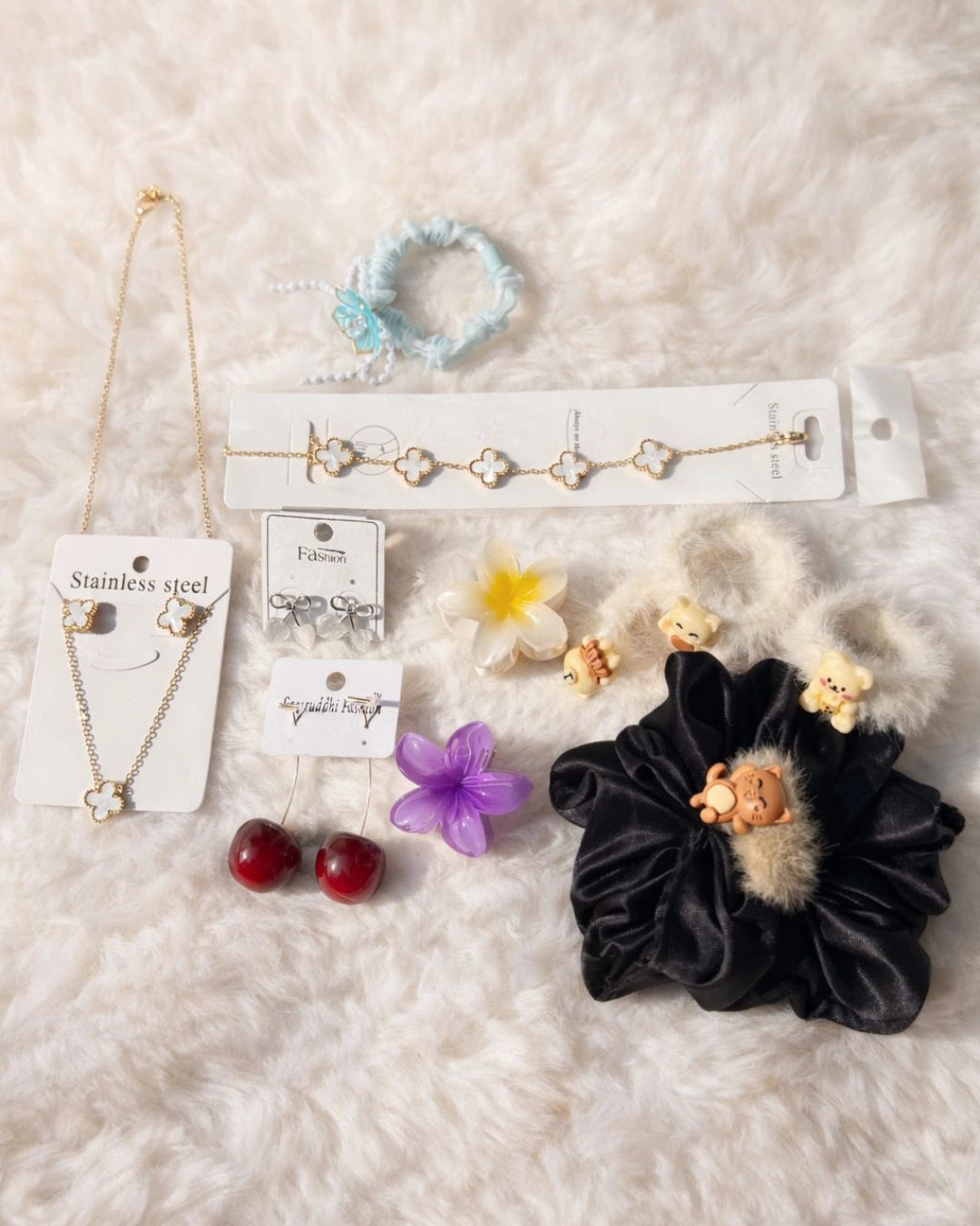 Auravya Clover Luxe Hamper