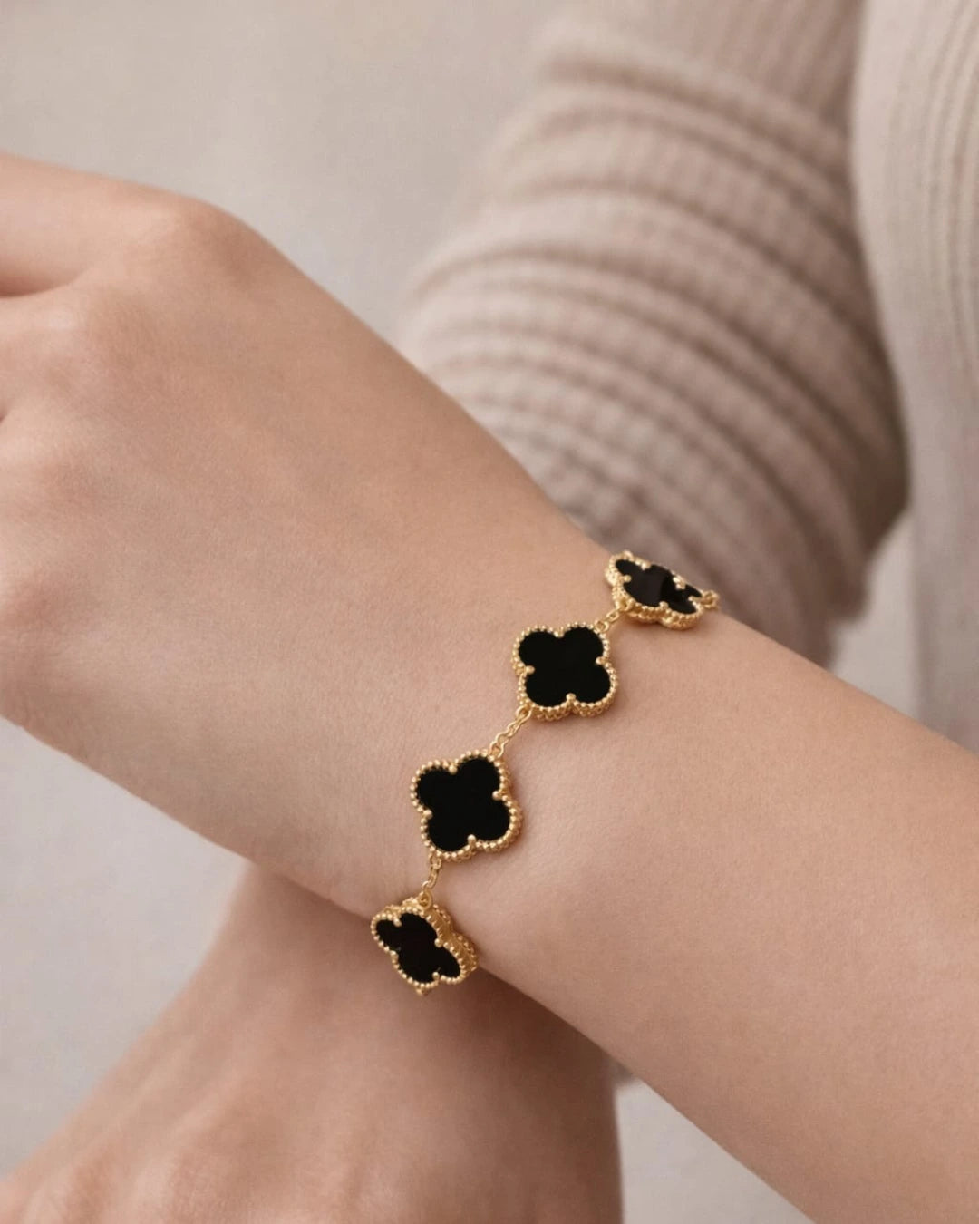 Clover Bracelet - Black Edition