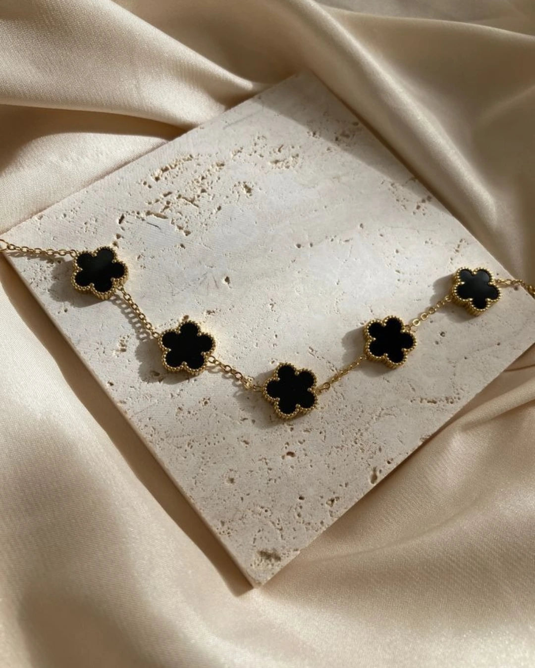 Clover Bracelet - Black Edition