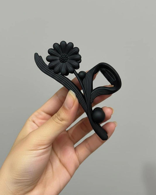 Daisy Styled Hair Claw Clip