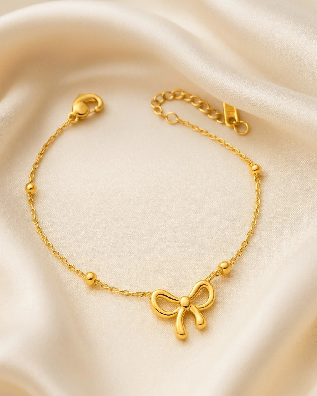 The Bow Bracelet