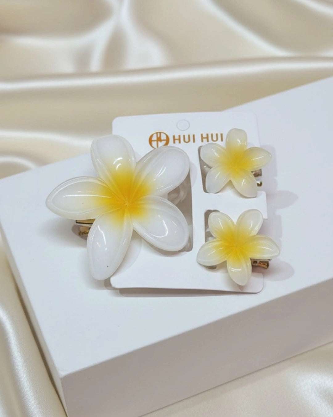 Blooming Flower Hair Clutcher: Pack of 3